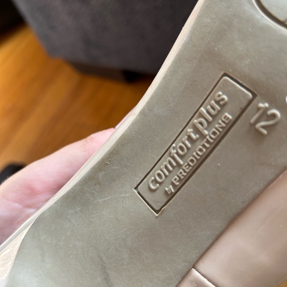 Comfort Plus by Predictions Tan Heels - Picture 2 of 3